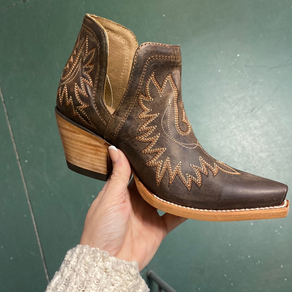 Women’s Ariat Dixon Weathered Brown 10027282 - Picture 2 of 3